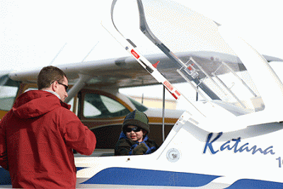 C l edge2 IMG 3103 Aviation Lovers Aim High at Leading Edge