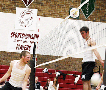 S stubble3913jf Juniors Snubbed in Stubble Volleyball
